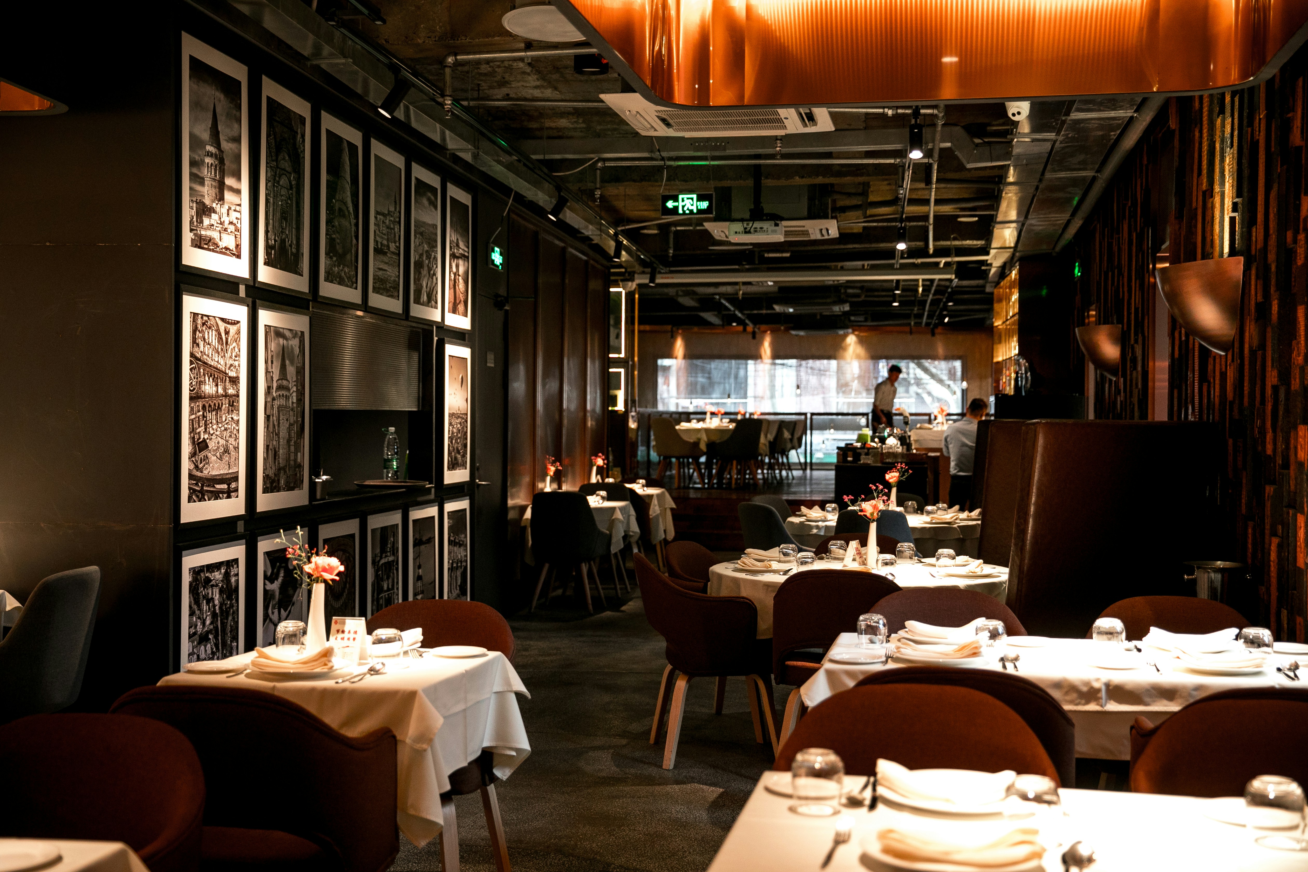 Setting the Mood: Enhancing the Customer Experience Through Lighting